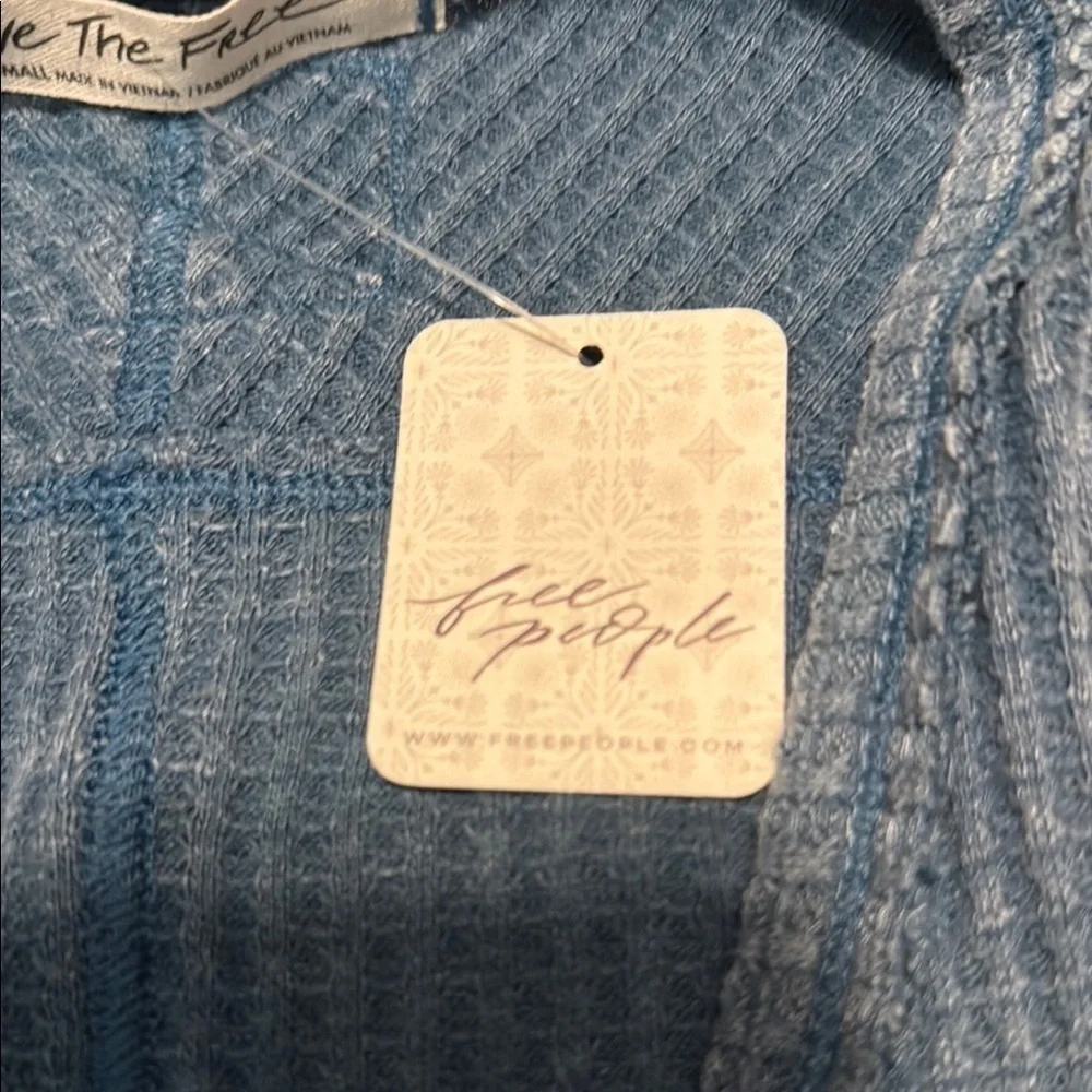 Free People coraline thermal Blue V-Neck Oversized Long sleeve tee